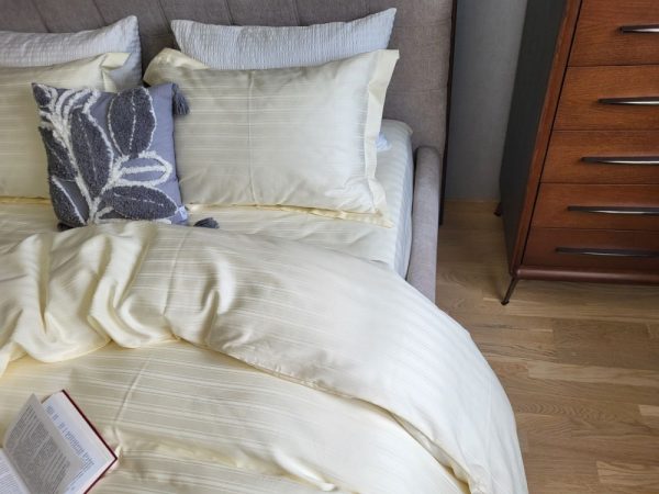 MULTI stripe IVORY MILK